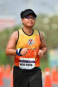 BIB: 42195, 41816
                            <button type="button" onclick="openModal(9702582)" class="btn btn-primary btn-sm float-right btn-popup" data-toggle="modal" data-target=".modal-high-quality">
                        <i class="fas fa-shopping-cart"></i> Add to Cart
                    </button>
                                            <button type="button" onclick="isThisMe(9702582, true)" class="btn btn-success btn-sm float-right btn-popup btn-isme hidden" data-toggle="tooltip" data-placement="bottom" title="นี่คือรูปของคุณใช่ไหม คลิกที่นี่เพื่อเอาเข้าอัลบั้ม">
                        <i class="fas fa-plus"></i> Add to album
                    </button>
                    <button type="button" onclick="isThisMe(9702582, false)" class="btn btn-warning btn-sm float-right btn-popup btn-isnotme hidden">
                        <i class="fas fa-ban"></i> Remove from album
                    </button>