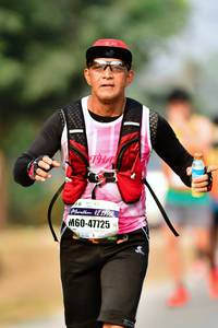 BIB: 4215, 47725
                            <button type="button" onclick="openModal(9284720)" class="btn btn-primary btn-sm float-right btn-popup" data-toggle="modal" data-target=".modal-high-quality">
                        <i class="fas fa-shopping-cart"></i> Add to Cart
                    </button>
                                            <button type="button" onclick="isThisMe(9284720, true)" class="btn btn-success btn-sm float-right btn-popup btn-isme hidden" data-toggle="tooltip" data-placement="bottom" title="นี่คือรูปของคุณใช่ไหม คลิกที่นี่เพื่อเอาเข้าอัลบั้ม">
                        <i class="fas fa-plus"></i> Add to album
                    </button>
                    <button type="button" onclick="isThisMe(9284720, false)" class="btn btn-warning btn-sm float-right btn-popup btn-isnotme hidden">
                        <i class="fas fa-ban"></i> Remove from album
                    </button>