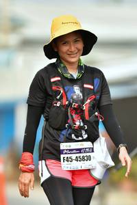 BIB: 42192, 45830
                            <button type="button" onclick="openModal(9697553)" class="btn btn-primary btn-sm float-right btn-popup" data-toggle="modal" data-target=".modal-high-quality">
                        <i class="fas fa-shopping-cart"></i> Add to Cart
                    </button>
                                            <button type="button" onclick="isThisMe(9697553, true)" class="btn btn-success btn-sm float-right btn-popup btn-isme hidden" data-toggle="tooltip" data-placement="bottom" title="นี่คือรูปของคุณใช่ไหม คลิกที่นี่เพื่อเอาเข้าอัลบั้ม">
                        <i class="fas fa-plus"></i> Add to album
                    </button>
                    <button type="button" onclick="isThisMe(9697553, false)" class="btn btn-warning btn-sm float-right btn-popup btn-isnotme hidden">
                        <i class="fas fa-ban"></i> Remove from album
                    </button>