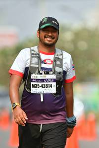 BIB: 421952, 42814
                            <button type="button" onclick="openModal(9699613)" class="btn btn-primary btn-sm float-right btn-popup" data-toggle="modal" data-target=".modal-high-quality">
                        <i class="fas fa-shopping-cart"></i> Add to Cart
                    </button>
                                            <button type="button" onclick="isThisMe(9699613, true)" class="btn btn-success btn-sm float-right btn-popup btn-isme hidden" data-toggle="tooltip" data-placement="bottom" title="นี่คือรูปของคุณใช่ไหม คลิกที่นี่เพื่อเอาเข้าอัลบั้ม">
                        <i class="fas fa-plus"></i> Add to album
                    </button>
                    <button type="button" onclick="isThisMe(9699613, false)" class="btn btn-warning btn-sm float-right btn-popup btn-isnotme hidden">
                        <i class="fas fa-ban"></i> Remove from album
                    </button>