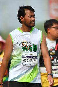 BIB: 42195, 46171
                            <button type="button" onclick="openModal(9698393)" class="btn btn-primary btn-sm float-right btn-popup" data-toggle="modal" data-target=".modal-high-quality">
                        <i class="fas fa-shopping-cart"></i> Add to Cart
                    </button>
                                            <button type="button" onclick="isThisMe(9698393, true)" class="btn btn-success btn-sm float-right btn-popup btn-isme hidden" data-toggle="tooltip" data-placement="bottom" title="นี่คือรูปของคุณใช่ไหม คลิกที่นี่เพื่อเอาเข้าอัลบั้ม">
                        <i class="fas fa-plus"></i> Add to album
                    </button>
                    <button type="button" onclick="isThisMe(9698393, false)" class="btn btn-warning btn-sm float-right btn-popup btn-isnotme hidden">
                        <i class="fas fa-ban"></i> Remove from album
                    </button>