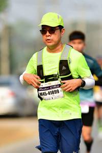BIB: 42195, 41899
                            <button type="button" onclick="openModal(9282192)" class="btn btn-primary btn-sm float-right btn-popup" data-toggle="modal" data-target=".modal-high-quality">
                        <i class="fas fa-shopping-cart"></i> Add to Cart
                    </button>
                                            <button type="button" onclick="isThisMe(9282192, true)" class="btn btn-success btn-sm float-right btn-popup btn-isme hidden" data-toggle="tooltip" data-placement="bottom" title="นี่คือรูปของคุณใช่ไหม คลิกที่นี่เพื่อเอาเข้าอัลบั้ม">
                        <i class="fas fa-plus"></i> Add to album
                    </button>
                    <button type="button" onclick="isThisMe(9282192, false)" class="btn btn-warning btn-sm float-right btn-popup btn-isnotme hidden">
                        <i class="fas fa-ban"></i> Remove from album
                    </button>