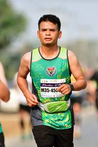 BIB: 42195, 450
                            <button type="button" onclick="openModal(9282927)" class="btn btn-primary btn-sm float-right btn-popup" data-toggle="modal" data-target=".modal-high-quality">
                        <i class="fas fa-shopping-cart"></i> Add to Cart
                    </button>
                                            <button type="button" onclick="isThisMe(9282927, true)" class="btn btn-success btn-sm float-right btn-popup btn-isme hidden" data-toggle="tooltip" data-placement="bottom" title="นี่คือรูปของคุณใช่ไหม คลิกที่นี่เพื่อเอาเข้าอัลบั้ม">
                        <i class="fas fa-plus"></i> Add to album
                    </button>
                    <button type="button" onclick="isThisMe(9282927, false)" class="btn btn-warning btn-sm float-right btn-popup btn-isnotme hidden">
                        <i class="fas fa-ban"></i> Remove from album
                    </button>