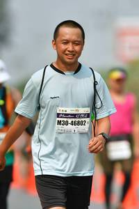 BIB: 42195, 46802
                            <button type="button" onclick="openModal(9699475)" class="btn btn-primary btn-sm float-right btn-popup" data-toggle="modal" data-target=".modal-high-quality">
                        <i class="fas fa-shopping-cart"></i> Add to Cart
                    </button>
                                            <button type="button" onclick="isThisMe(9699475, true)" class="btn btn-success btn-sm float-right btn-popup btn-isme hidden" data-toggle="tooltip" data-placement="bottom" title="นี่คือรูปของคุณใช่ไหม คลิกที่นี่เพื่อเอาเข้าอัลบั้ม">
                        <i class="fas fa-plus"></i> Add to album
                    </button>
                    <button type="button" onclick="isThisMe(9699475, false)" class="btn btn-warning btn-sm float-right btn-popup btn-isnotme hidden">
                        <i class="fas fa-ban"></i> Remove from album
                    </button>