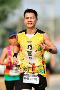 BIB: 421952, 46115
                            <button type="button" onclick="openModal(9283211)" class="btn btn-primary btn-sm float-right btn-popup" data-toggle="modal" data-target=".modal-high-quality">
                        <i class="fas fa-shopping-cart"></i> Add to Cart
                    </button>
                                            <button type="button" onclick="isThisMe(9283211, true)" class="btn btn-success btn-sm float-right btn-popup btn-isme hidden" data-toggle="tooltip" data-placement="bottom" title="นี่คือรูปของคุณใช่ไหม คลิกที่นี่เพื่อเอาเข้าอัลบั้ม">
                        <i class="fas fa-plus"></i> Add to album
                    </button>
                    <button type="button" onclick="isThisMe(9283211, false)" class="btn btn-warning btn-sm float-right btn-popup btn-isnotme hidden">
                        <i class="fas fa-ban"></i> Remove from album
                    </button>