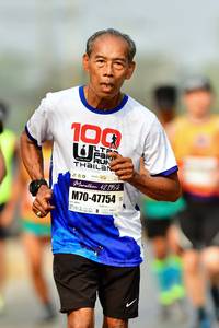 BIB: 100, 42195, 47754
                            <button type="button" onclick="openModal(9311355)" class="btn btn-primary btn-sm float-right btn-popup" data-toggle="modal" data-target=".modal-high-quality">
                        <i class="fas fa-shopping-cart"></i> Add to Cart
                    </button>
                                            <button type="button" onclick="isThisMe(9311355, true)" class="btn btn-success btn-sm float-right btn-popup btn-isme hidden" data-toggle="tooltip" data-placement="bottom" title="นี่คือรูปของคุณใช่ไหม คลิกที่นี่เพื่อเอาเข้าอัลบั้ม">
                        <i class="fas fa-plus"></i> Add to album
                    </button>
                    <button type="button" onclick="isThisMe(9311355, false)" class="btn btn-warning btn-sm float-right btn-popup btn-isnotme hidden">
                        <i class="fas fa-ban"></i> Remove from album
                    </button>