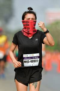 BIB: 1952, 40922
                            <button type="button" onclick="openModal(9702750)" class="btn btn-primary btn-sm float-right btn-popup" data-toggle="modal" data-target=".modal-high-quality">
                        <i class="fas fa-shopping-cart"></i> Add to Cart
                    </button>
                                            <button type="button" onclick="isThisMe(9702750, true)" class="btn btn-success btn-sm float-right btn-popup btn-isme hidden" data-toggle="tooltip" data-placement="bottom" title="นี่คือรูปของคุณใช่ไหม คลิกที่นี่เพื่อเอาเข้าอัลบั้ม">
                        <i class="fas fa-plus"></i> Add to album
                    </button>
                    <button type="button" onclick="isThisMe(9702750, false)" class="btn btn-warning btn-sm float-right btn-popup btn-isnotme hidden">
                        <i class="fas fa-ban"></i> Remove from album
                    </button>