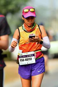 BIB: 100, 42195, 40112
                            <button type="button" onclick="openModal(9283025)" class="btn btn-primary btn-sm float-right btn-popup" data-toggle="modal" data-target=".modal-high-quality">
                        <i class="fas fa-shopping-cart"></i> Add to Cart
                    </button>
                                            <button type="button" onclick="isThisMe(9283025, true)" class="btn btn-success btn-sm float-right btn-popup btn-isme hidden" data-toggle="tooltip" data-placement="bottom" title="นี่คือรูปของคุณใช่ไหม คลิกที่นี่เพื่อเอาเข้าอัลบั้ม">
                        <i class="fas fa-plus"></i> Add to album
                    </button>
                    <button type="button" onclick="isThisMe(9283025, false)" class="btn btn-warning btn-sm float-right btn-popup btn-isnotme hidden">
                        <i class="fas fa-ban"></i> Remove from album
                    </button>