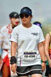 BIB: 42195, 47348
                            <button type="button" onclick="openModal(9703907)" class="btn btn-primary btn-sm float-right btn-popup" data-toggle="modal" data-target=".modal-high-quality">
                        <i class="fas fa-shopping-cart"></i> Add to Cart
                    </button>
                                            <button type="button" onclick="isThisMe(9703907, true)" class="btn btn-success btn-sm float-right btn-popup btn-isme hidden" data-toggle="tooltip" data-placement="bottom" title="นี่คือรูปของคุณใช่ไหม คลิกที่นี่เพื่อเอาเข้าอัลบั้ม">
                        <i class="fas fa-plus"></i> Add to album
                    </button>
                    <button type="button" onclick="isThisMe(9703907, false)" class="btn btn-warning btn-sm float-right btn-popup btn-isnotme hidden">
                        <i class="fas fa-ban"></i> Remove from album
                    </button>