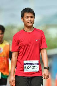 BIB: 42195, 42072
                            <button type="button" onclick="openModal(9698971)" class="btn btn-primary btn-sm float-right btn-popup" data-toggle="modal" data-target=".modal-high-quality">
                        <i class="fas fa-shopping-cart"></i> Add to Cart
                    </button>
                                            <button type="button" onclick="isThisMe(9698971, true)" class="btn btn-success btn-sm float-right btn-popup btn-isme hidden" data-toggle="tooltip" data-placement="bottom" title="นี่คือรูปของคุณใช่ไหม คลิกที่นี่เพื่อเอาเข้าอัลบั้ม">
                        <i class="fas fa-plus"></i> Add to album
                    </button>
                    <button type="button" onclick="isThisMe(9698971, false)" class="btn btn-warning btn-sm float-right btn-popup btn-isnotme hidden">
                        <i class="fas fa-ban"></i> Remove from album
                    </button>