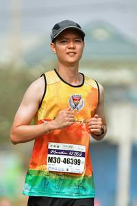 BIB: 42195, 46399
                            <button type="button" onclick="openModal(9702539)" class="btn btn-primary btn-sm float-right btn-popup" data-toggle="modal" data-target=".modal-high-quality">
                        <i class="fas fa-shopping-cart"></i> Add to Cart
                    </button>
                                            <button type="button" onclick="isThisMe(9702539, true)" class="btn btn-success btn-sm float-right btn-popup btn-isme hidden" data-toggle="tooltip" data-placement="bottom" title="นี่คือรูปของคุณใช่ไหม คลิกที่นี่เพื่อเอาเข้าอัลบั้ม">
                        <i class="fas fa-plus"></i> Add to album
                    </button>
                    <button type="button" onclick="isThisMe(9702539, false)" class="btn btn-warning btn-sm float-right btn-popup btn-isnotme hidden">
                        <i class="fas fa-ban"></i> Remove from album
                    </button>