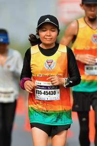 BIB: 42195, 45430
                            <button type="button" onclick="openModal(9702425)" class="btn btn-primary btn-sm float-right btn-popup" data-toggle="modal" data-target=".modal-high-quality">
                        <i class="fas fa-shopping-cart"></i> Add to Cart
                    </button>
                                            <button type="button" onclick="isThisMe(9702425, true)" class="btn btn-success btn-sm float-right btn-popup btn-isme hidden" data-toggle="tooltip" data-placement="bottom" title="นี่คือรูปของคุณใช่ไหม คลิกที่นี่เพื่อเอาเข้าอัลบั้ม">
                        <i class="fas fa-plus"></i> Add to album
                    </button>
                    <button type="button" onclick="isThisMe(9702425, false)" class="btn btn-warning btn-sm float-right btn-popup btn-isnotme hidden">
                        <i class="fas fa-ban"></i> Remove from album
                    </button>