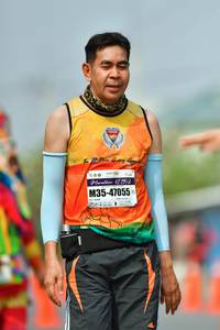 BIB: 195, 47055
                            <button type="button" onclick="openModal(9702270)" class="btn btn-primary btn-sm float-right btn-popup" data-toggle="modal" data-target=".modal-high-quality">
                        <i class="fas fa-shopping-cart"></i> Add to Cart
                    </button>
                                            <button type="button" onclick="isThisMe(9702270, true)" class="btn btn-success btn-sm float-right btn-popup btn-isme hidden" data-toggle="tooltip" data-placement="bottom" title="นี่คือรูปของคุณใช่ไหม คลิกที่นี่เพื่อเอาเข้าอัลบั้ม">
                        <i class="fas fa-plus"></i> Add to album
                    </button>
                    <button type="button" onclick="isThisMe(9702270, false)" class="btn btn-warning btn-sm float-right btn-popup btn-isnotme hidden">
                        <i class="fas fa-ban"></i> Remove from album
                    </button>