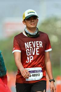 BIB: 421952, 40912
                            <button type="button" onclick="openModal(9703693)" class="btn btn-primary btn-sm float-right btn-popup" data-toggle="modal" data-target=".modal-high-quality">
                        <i class="fas fa-shopping-cart"></i> Add to Cart
                    </button>
                                            <button type="button" onclick="isThisMe(9703693, true)" class="btn btn-success btn-sm float-right btn-popup btn-isme hidden" data-toggle="tooltip" data-placement="bottom" title="นี่คือรูปของคุณใช่ไหม คลิกที่นี่เพื่อเอาเข้าอัลบั้ม">
                        <i class="fas fa-plus"></i> Add to album
                    </button>
                    <button type="button" onclick="isThisMe(9703693, false)" class="btn btn-warning btn-sm float-right btn-popup btn-isnotme hidden">
                        <i class="fas fa-ban"></i> Remove from album
                    </button>