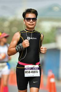 BIB: 42195, 45073
                            <button type="button" onclick="openModal(9702635)" class="btn btn-primary btn-sm float-right btn-popup" data-toggle="modal" data-target=".modal-high-quality">
                        <i class="fas fa-shopping-cart"></i> Add to Cart
                    </button>
                                            <button type="button" onclick="isThisMe(9702635, true)" class="btn btn-success btn-sm float-right btn-popup btn-isme hidden" data-toggle="tooltip" data-placement="bottom" title="นี่คือรูปของคุณใช่ไหม คลิกที่นี่เพื่อเอาเข้าอัลบั้ม">
                        <i class="fas fa-plus"></i> Add to album
                    </button>
                    <button type="button" onclick="isThisMe(9702635, false)" class="btn btn-warning btn-sm float-right btn-popup btn-isnotme hidden">
                        <i class="fas fa-ban"></i> Remove from album
                    </button>