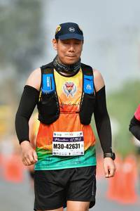 BIB: 42199, 42631
                            <button type="button" onclick="openModal(9702017)" class="btn btn-primary btn-sm float-right btn-popup" data-toggle="modal" data-target=".modal-high-quality">
                        <i class="fas fa-shopping-cart"></i> Add to Cart
                    </button>
                                            <button type="button" onclick="isThisMe(9702017, true)" class="btn btn-success btn-sm float-right btn-popup btn-isme hidden" data-toggle="tooltip" data-placement="bottom" title="นี่คือรูปของคุณใช่ไหม คลิกที่นี่เพื่อเอาเข้าอัลบั้ม">
                        <i class="fas fa-plus"></i> Add to album
                    </button>
                    <button type="button" onclick="isThisMe(9702017, false)" class="btn btn-warning btn-sm float-right btn-popup btn-isnotme hidden">
                        <i class="fas fa-ban"></i> Remove from album
                    </button>