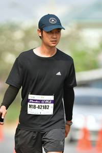 BIB: 42195, 42182
                            <button type="button" onclick="openModal(9703530)" class="btn btn-primary btn-sm float-right btn-popup" data-toggle="modal" data-target=".modal-high-quality">
                        <i class="fas fa-shopping-cart"></i> Add to Cart
                    </button>
                                            <button type="button" onclick="isThisMe(9703530, true)" class="btn btn-success btn-sm float-right btn-popup btn-isme hidden" data-toggle="tooltip" data-placement="bottom" title="นี่คือรูปของคุณใช่ไหม คลิกที่นี่เพื่อเอาเข้าอัลบั้ม">
                        <i class="fas fa-plus"></i> Add to album
                    </button>
                    <button type="button" onclick="isThisMe(9703530, false)" class="btn btn-warning btn-sm float-right btn-popup btn-isnotme hidden">
                        <i class="fas fa-ban"></i> Remove from album
                    </button>