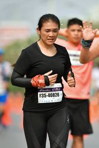 BIB: 10000, 42195, 40826
                            <button type="button" onclick="openModal(9703349)" class="btn btn-primary btn-sm float-right btn-popup" data-toggle="modal" data-target=".modal-high-quality">
                        <i class="fas fa-shopping-cart"></i> Add to Cart
                    </button>
                                            <button type="button" onclick="isThisMe(9703349, true)" class="btn btn-success btn-sm float-right btn-popup btn-isme hidden" data-toggle="tooltip" data-placement="bottom" title="นี่คือรูปของคุณใช่ไหม คลิกที่นี่เพื่อเอาเข้าอัลบั้ม">
                        <i class="fas fa-plus"></i> Add to album
                    </button>
                    <button type="button" onclick="isThisMe(9703349, false)" class="btn btn-warning btn-sm float-right btn-popup btn-isnotme hidden">
                        <i class="fas fa-ban"></i> Remove from album
                    </button>