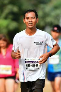BIB: 421952, 41847
                            <button type="button" onclick="openModal(9284267)" class="btn btn-primary btn-sm float-right btn-popup" data-toggle="modal" data-target=".modal-high-quality">
                        <i class="fas fa-shopping-cart"></i> Add to Cart
                    </button>
                                            <button type="button" onclick="isThisMe(9284267, true)" class="btn btn-success btn-sm float-right btn-popup btn-isme hidden" data-toggle="tooltip" data-placement="bottom" title="นี่คือรูปของคุณใช่ไหม คลิกที่นี่เพื่อเอาเข้าอัลบั้ม">
                        <i class="fas fa-plus"></i> Add to album
                    </button>
                    <button type="button" onclick="isThisMe(9284267, false)" class="btn btn-warning btn-sm float-right btn-popup btn-isnotme hidden">
                        <i class="fas fa-ban"></i> Remove from album
                    </button>