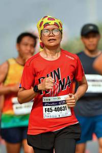 BIB: 42195, 40631
                            <button type="button" onclick="openModal(9702231)" class="btn btn-primary btn-sm float-right btn-popup" data-toggle="modal" data-target=".modal-high-quality">
                        <i class="fas fa-shopping-cart"></i> Add to Cart
                    </button>
                                            <button type="button" onclick="isThisMe(9702231, true)" class="btn btn-success btn-sm float-right btn-popup btn-isme hidden" data-toggle="tooltip" data-placement="bottom" title="นี่คือรูปของคุณใช่ไหม คลิกที่นี่เพื่อเอาเข้าอัลบั้ม">
                        <i class="fas fa-plus"></i> Add to album
                    </button>
                    <button type="button" onclick="isThisMe(9702231, false)" class="btn btn-warning btn-sm float-right btn-popup btn-isnotme hidden">
                        <i class="fas fa-ban"></i> Remove from album
                    </button>