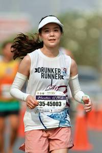 BIB: 42195, 45003
                            <button type="button" onclick="openModal(9701441)" class="btn btn-primary btn-sm float-right btn-popup" data-toggle="modal" data-target=".modal-high-quality">
                        <i class="fas fa-shopping-cart"></i> Add to Cart
                    </button>
                                            <button type="button" onclick="isThisMe(9701441, true)" class="btn btn-success btn-sm float-right btn-popup btn-isme hidden" data-toggle="tooltip" data-placement="bottom" title="นี่คือรูปของคุณใช่ไหม คลิกที่นี่เพื่อเอาเข้าอัลบั้ม">
                        <i class="fas fa-plus"></i> Add to album
                    </button>
                    <button type="button" onclick="isThisMe(9701441, false)" class="btn btn-warning btn-sm float-right btn-popup btn-isnotme hidden">
                        <i class="fas fa-ban"></i> Remove from album
                    </button>