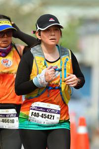 BIB: 42195, 45421, 46610
                            <button type="button" onclick="openModal(9701762)" class="btn btn-primary btn-sm float-right btn-popup" data-toggle="modal" data-target=".modal-high-quality">
                        <i class="fas fa-shopping-cart"></i> Add to Cart
                    </button>
                                            <button type="button" onclick="isThisMe(9701762, true)" class="btn btn-success btn-sm float-right btn-popup btn-isme hidden" data-toggle="tooltip" data-placement="bottom" title="นี่คือรูปของคุณใช่ไหม คลิกที่นี่เพื่อเอาเข้าอัลบั้ม">
                        <i class="fas fa-plus"></i> Add to album
                    </button>
                    <button type="button" onclick="isThisMe(9701762, false)" class="btn btn-warning btn-sm float-right btn-popup btn-isnotme hidden">
                        <i class="fas fa-ban"></i> Remove from album
                    </button>