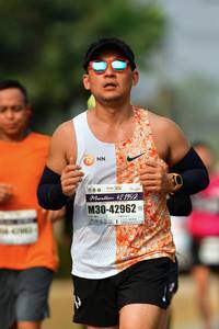 BIB: 421952, 42962
                            <button type="button" onclick="openModal(9701526)" class="btn btn-primary btn-sm float-right btn-popup" data-toggle="modal" data-target=".modal-high-quality">
                        <i class="fas fa-shopping-cart"></i> Add to Cart
                    </button>
                                            <button type="button" onclick="isThisMe(9701526, true)" class="btn btn-success btn-sm float-right btn-popup btn-isme hidden" data-toggle="tooltip" data-placement="bottom" title="นี่คือรูปของคุณใช่ไหม คลิกที่นี่เพื่อเอาเข้าอัลบั้ม">
                        <i class="fas fa-plus"></i> Add to album
                    </button>
                    <button type="button" onclick="isThisMe(9701526, false)" class="btn btn-warning btn-sm float-right btn-popup btn-isnotme hidden">
                        <i class="fas fa-ban"></i> Remove from album
                    </button>
