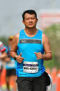 BIB: 42195, 43031
                            <button type="button" onclick="openModal(9699102)" class="btn btn-primary btn-sm float-right btn-popup" data-toggle="modal" data-target=".modal-high-quality">
                        <i class="fas fa-shopping-cart"></i> Add to Cart
                    </button>
                                            <button type="button" onclick="isThisMe(9699102, true)" class="btn btn-success btn-sm float-right btn-popup btn-isme hidden" data-toggle="tooltip" data-placement="bottom" title="นี่คือรูปของคุณใช่ไหม คลิกที่นี่เพื่อเอาเข้าอัลบั้ม">
                        <i class="fas fa-plus"></i> Add to album
                    </button>
                    <button type="button" onclick="isThisMe(9699102, false)" class="btn btn-warning btn-sm float-right btn-popup btn-isnotme hidden">
                        <i class="fas fa-ban"></i> Remove from album
                    </button>