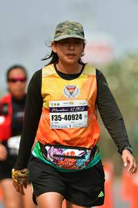 BIB: 42195, 40924
                            <button type="button" onclick="openModal(9702920)" class="btn btn-primary btn-sm float-right btn-popup" data-toggle="modal" data-target=".modal-high-quality">
                        <i class="fas fa-shopping-cart"></i> Add to Cart
                    </button>
                                            <button type="button" onclick="isThisMe(9702920, true)" class="btn btn-success btn-sm float-right btn-popup btn-isme hidden" data-toggle="tooltip" data-placement="bottom" title="นี่คือรูปของคุณใช่ไหม คลิกที่นี่เพื่อเอาเข้าอัลบั้ม">
                        <i class="fas fa-plus"></i> Add to album
                    </button>
                    <button type="button" onclick="isThisMe(9702920, false)" class="btn btn-warning btn-sm float-right btn-popup btn-isnotme hidden">
                        <i class="fas fa-ban"></i> Remove from album
                    </button>