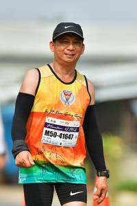 BIB: 42195, 41647
                            <button type="button" onclick="openModal(9699313)" class="btn btn-primary btn-sm float-right btn-popup" data-toggle="modal" data-target=".modal-high-quality">
                        <i class="fas fa-shopping-cart"></i> Add to Cart
                    </button>
                                            <button type="button" onclick="isThisMe(9699313, true)" class="btn btn-success btn-sm float-right btn-popup btn-isme hidden" data-toggle="tooltip" data-placement="bottom" title="นี่คือรูปของคุณใช่ไหม คลิกที่นี่เพื่อเอาเข้าอัลบั้ม">
                        <i class="fas fa-plus"></i> Add to album
                    </button>
                    <button type="button" onclick="isThisMe(9699313, false)" class="btn btn-warning btn-sm float-right btn-popup btn-isnotme hidden">
                        <i class="fas fa-ban"></i> Remove from album
                    </button>