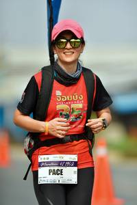 BIB: 18100, 42195
                            <button type="button" onclick="openModal(9697523)" class="btn btn-primary btn-sm float-right btn-popup" data-toggle="modal" data-target=".modal-high-quality">
                        <i class="fas fa-shopping-cart"></i> Add to Cart
                    </button>
                                            <button type="button" onclick="isThisMe(9697523, true)" class="btn btn-success btn-sm float-right btn-popup btn-isme hidden" data-toggle="tooltip" data-placement="bottom" title="นี่คือรูปของคุณใช่ไหม คลิกที่นี่เพื่อเอาเข้าอัลบั้ม">
                        <i class="fas fa-plus"></i> Add to album
                    </button>
                    <button type="button" onclick="isThisMe(9697523, false)" class="btn btn-warning btn-sm float-right btn-popup btn-isnotme hidden">
                        <i class="fas fa-ban"></i> Remove from album
                    </button>