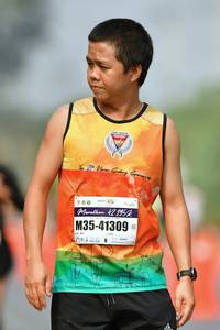 BIB: 700, 42195, 41309
                            <button type="button" onclick="openModal(9701131)" class="btn btn-primary btn-sm float-right btn-popup" data-toggle="modal" data-target=".modal-high-quality">
                        <i class="fas fa-shopping-cart"></i> Add to Cart
                    </button>
                                            <button type="button" onclick="isThisMe(9701131, true)" class="btn btn-success btn-sm float-right btn-popup btn-isme hidden" data-toggle="tooltip" data-placement="bottom" title="นี่คือรูปของคุณใช่ไหม คลิกที่นี่เพื่อเอาเข้าอัลบั้ม">
                        <i class="fas fa-plus"></i> Add to album
                    </button>
                    <button type="button" onclick="isThisMe(9701131, false)" class="btn btn-warning btn-sm float-right btn-popup btn-isnotme hidden">
                        <i class="fas fa-ban"></i> Remove from album
                    </button>