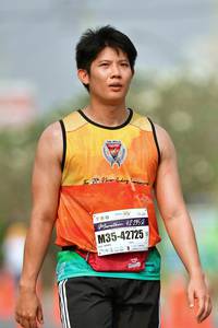 BIB: 42195, 42725
                            <button type="button" onclick="openModal(9702162)" class="btn btn-primary btn-sm float-right btn-popup" data-toggle="modal" data-target=".modal-high-quality">
                        <i class="fas fa-shopping-cart"></i> Add to Cart
                    </button>
                                            <button type="button" onclick="isThisMe(9702162, true)" class="btn btn-success btn-sm float-right btn-popup btn-isme hidden" data-toggle="tooltip" data-placement="bottom" title="นี่คือรูปของคุณใช่ไหม คลิกที่นี่เพื่อเอาเข้าอัลบั้ม">
                        <i class="fas fa-plus"></i> Add to album
                    </button>
                    <button type="button" onclick="isThisMe(9702162, false)" class="btn btn-warning btn-sm float-right btn-popup btn-isnotme hidden">
                        <i class="fas fa-ban"></i> Remove from album
                    </button>