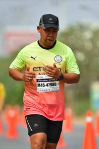 BIB: 42195, 47980
                            <button type="button" onclick="openModal(9702977)" class="btn btn-primary btn-sm float-right btn-popup" data-toggle="modal" data-target=".modal-high-quality">
                        <i class="fas fa-shopping-cart"></i> Add to Cart
                    </button>
                                            <button type="button" onclick="isThisMe(9702977, true)" class="btn btn-success btn-sm float-right btn-popup btn-isme hidden" data-toggle="tooltip" data-placement="bottom" title="นี่คือรูปของคุณใช่ไหม คลิกที่นี่เพื่อเอาเข้าอัลบั้ม">
                        <i class="fas fa-plus"></i> Add to album
                    </button>
                    <button type="button" onclick="isThisMe(9702977, false)" class="btn btn-warning btn-sm float-right btn-popup btn-isnotme hidden">
                        <i class="fas fa-ban"></i> Remove from album
                    </button>