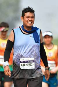 BIB: 42195, 47792
                            <button type="button" onclick="openModal(9703139)" class="btn btn-primary btn-sm float-right btn-popup" data-toggle="modal" data-target=".modal-high-quality">
                        <i class="fas fa-shopping-cart"></i> Add to Cart
                    </button>
                                            <button type="button" onclick="isThisMe(9703139, true)" class="btn btn-success btn-sm float-right btn-popup btn-isme hidden" data-toggle="tooltip" data-placement="bottom" title="นี่คือรูปของคุณใช่ไหม คลิกที่นี่เพื่อเอาเข้าอัลบั้ม">
                        <i class="fas fa-plus"></i> Add to album
                    </button>
                    <button type="button" onclick="isThisMe(9703139, false)" class="btn btn-warning btn-sm float-right btn-popup btn-isnotme hidden">
                        <i class="fas fa-ban"></i> Remove from album
                    </button>