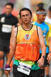 BIB: 421952, 42969
                            <button type="button" onclick="openModal(9701118)" class="btn btn-primary btn-sm float-right btn-popup" data-toggle="modal" data-target=".modal-high-quality">
                        <i class="fas fa-shopping-cart"></i> Add to Cart
                    </button>
                                            <button type="button" onclick="isThisMe(9701118, true)" class="btn btn-success btn-sm float-right btn-popup btn-isme hidden" data-toggle="tooltip" data-placement="bottom" title="นี่คือรูปของคุณใช่ไหม คลิกที่นี่เพื่อเอาเข้าอัลบั้ม">
                        <i class="fas fa-plus"></i> Add to album
                    </button>
                    <button type="button" onclick="isThisMe(9701118, false)" class="btn btn-warning btn-sm float-right btn-popup btn-isnotme hidden">
                        <i class="fas fa-ban"></i> Remove from album
                    </button>