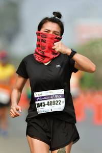 BIB: 42195, 40922
                            <button type="button" onclick="openModal(9702753)" class="btn btn-primary btn-sm float-right btn-popup" data-toggle="modal" data-target=".modal-high-quality">
                        <i class="fas fa-shopping-cart"></i> Add to Cart
                    </button>
                                            <button type="button" onclick="isThisMe(9702753, true)" class="btn btn-success btn-sm float-right btn-popup btn-isme hidden" data-toggle="tooltip" data-placement="bottom" title="นี่คือรูปของคุณใช่ไหม คลิกที่นี่เพื่อเอาเข้าอัลบั้ม">
                        <i class="fas fa-plus"></i> Add to album
                    </button>
                    <button type="button" onclick="isThisMe(9702753, false)" class="btn btn-warning btn-sm float-right btn-popup btn-isnotme hidden">
                        <i class="fas fa-ban"></i> Remove from album
                    </button>