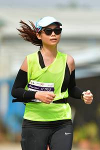 BIB: 195
                            <button type="button" onclick="openModal(9698897)" class="btn btn-primary btn-sm float-right btn-popup" data-toggle="modal" data-target=".modal-high-quality">
                        <i class="fas fa-shopping-cart"></i> Add to Cart
                    </button>
                                            <button type="button" onclick="isThisMe(9698897, true)" class="btn btn-success btn-sm float-right btn-popup btn-isme hidden" data-toggle="tooltip" data-placement="bottom" title="นี่คือรูปของคุณใช่ไหม คลิกที่นี่เพื่อเอาเข้าอัลบั้ม">
                        <i class="fas fa-plus"></i> Add to album
                    </button>
                    <button type="button" onclick="isThisMe(9698897, false)" class="btn btn-warning btn-sm float-right btn-popup btn-isnotme hidden">
                        <i class="fas fa-ban"></i> Remove from album
                    </button>