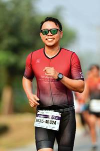 BIB: 195, 824
                            <button type="button" onclick="openModal(9284189)" class="btn btn-primary btn-sm float-right btn-popup" data-toggle="modal" data-target=".modal-high-quality">
                        <i class="fas fa-shopping-cart"></i> Add to Cart
                    </button>
                                            <button type="button" onclick="isThisMe(9284189, true)" class="btn btn-success btn-sm float-right btn-popup btn-isme hidden" data-toggle="tooltip" data-placement="bottom" title="นี่คือรูปของคุณใช่ไหม คลิกที่นี่เพื่อเอาเข้าอัลบั้ม">
                        <i class="fas fa-plus"></i> Add to album
                    </button>
                    <button type="button" onclick="isThisMe(9284189, false)" class="btn btn-warning btn-sm float-right btn-popup btn-isnotme hidden">
                        <i class="fas fa-ban"></i> Remove from album
                    </button>