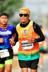 BIB: 421, 40808
                            <button type="button" onclick="openModal(9283943)" class="btn btn-primary btn-sm float-right btn-popup" data-toggle="modal" data-target=".modal-high-quality">
                        <i class="fas fa-shopping-cart"></i> Add to Cart
                    </button>
                                            <button type="button" onclick="isThisMe(9283943, true)" class="btn btn-success btn-sm float-right btn-popup btn-isme hidden" data-toggle="tooltip" data-placement="bottom" title="นี่คือรูปของคุณใช่ไหม คลิกที่นี่เพื่อเอาเข้าอัลบั้ม">
                        <i class="fas fa-plus"></i> Add to album
                    </button>
                    <button type="button" onclick="isThisMe(9283943, false)" class="btn btn-warning btn-sm float-right btn-popup btn-isnotme hidden">
                        <i class="fas fa-ban"></i> Remove from album
                    </button>