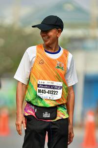 BIB: 42195, 41222
                            <button type="button" onclick="openModal(9698137)" class="btn btn-primary btn-sm float-right btn-popup" data-toggle="modal" data-target=".modal-high-quality">
                        <i class="fas fa-shopping-cart"></i> Add to Cart
                    </button>
                                            <button type="button" onclick="isThisMe(9698137, true)" class="btn btn-success btn-sm float-right btn-popup btn-isme hidden" data-toggle="tooltip" data-placement="bottom" title="นี่คือรูปของคุณใช่ไหม คลิกที่นี่เพื่อเอาเข้าอัลบั้ม">
                        <i class="fas fa-plus"></i> Add to album
                    </button>
                    <button type="button" onclick="isThisMe(9698137, false)" class="btn btn-warning btn-sm float-right btn-popup btn-isnotme hidden">
                        <i class="fas fa-ban"></i> Remove from album
                    </button>