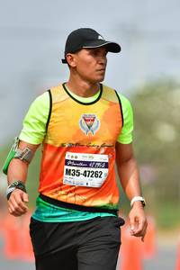 BIB: 42195, 47262
                            <button type="button" onclick="openModal(9702535)" class="btn btn-primary btn-sm float-right btn-popup" data-toggle="modal" data-target=".modal-high-quality">
                        <i class="fas fa-shopping-cart"></i> Add to Cart
                    </button>
                                            <button type="button" onclick="isThisMe(9702535, true)" class="btn btn-success btn-sm float-right btn-popup btn-isme hidden" data-toggle="tooltip" data-placement="bottom" title="นี่คือรูปของคุณใช่ไหม คลิกที่นี่เพื่อเอาเข้าอัลบั้ม">
                        <i class="fas fa-plus"></i> Add to album
                    </button>
                    <button type="button" onclick="isThisMe(9702535, false)" class="btn btn-warning btn-sm float-right btn-popup btn-isnotme hidden">
                        <i class="fas fa-ban"></i> Remove from album
                    </button>