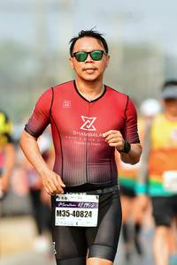 BIB: 42195, 40824
                            <button type="button" onclick="openModal(9284182)" class="btn btn-primary btn-sm float-right btn-popup" data-toggle="modal" data-target=".modal-high-quality">
                        <i class="fas fa-shopping-cart"></i> Add to Cart
                    </button>
                                            <button type="button" onclick="isThisMe(9284182, true)" class="btn btn-success btn-sm float-right btn-popup btn-isme hidden" data-toggle="tooltip" data-placement="bottom" title="นี่คือรูปของคุณใช่ไหม คลิกที่นี่เพื่อเอาเข้าอัลบั้ม">
                        <i class="fas fa-plus"></i> Add to album
                    </button>
                    <button type="button" onclick="isThisMe(9284182, false)" class="btn btn-warning btn-sm float-right btn-popup btn-isnotme hidden">
                        <i class="fas fa-ban"></i> Remove from album
                    </button>