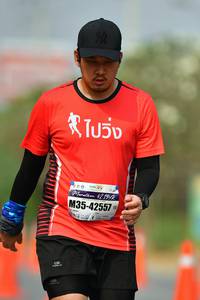 BIB: 4219, 42557
                            <button type="button" onclick="openModal(9702428)" class="btn btn-primary btn-sm float-right btn-popup" data-toggle="modal" data-target=".modal-high-quality">
                        <i class="fas fa-shopping-cart"></i> Add to Cart
                    </button>
                                            <button type="button" onclick="isThisMe(9702428, true)" class="btn btn-success btn-sm float-right btn-popup btn-isme hidden" data-toggle="tooltip" data-placement="bottom" title="นี่คือรูปของคุณใช่ไหม คลิกที่นี่เพื่อเอาเข้าอัลบั้ม">
                        <i class="fas fa-plus"></i> Add to album
                    </button>
                    <button type="button" onclick="isThisMe(9702428, false)" class="btn btn-warning btn-sm float-right btn-popup btn-isnotme hidden">
                        <i class="fas fa-ban"></i> Remove from album
                    </button>