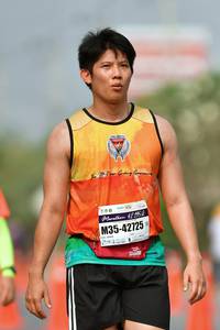 BIB: 42195, 42725
                            <button type="button" onclick="openModal(9702152)" class="btn btn-primary btn-sm float-right btn-popup" data-toggle="modal" data-target=".modal-high-quality">
                        <i class="fas fa-shopping-cart"></i> Add to Cart
                    </button>
                                            <button type="button" onclick="isThisMe(9702152, true)" class="btn btn-success btn-sm float-right btn-popup btn-isme hidden" data-toggle="tooltip" data-placement="bottom" title="นี่คือรูปของคุณใช่ไหม คลิกที่นี่เพื่อเอาเข้าอัลบั้ม">
                        <i class="fas fa-plus"></i> Add to album
                    </button>
                    <button type="button" onclick="isThisMe(9702152, false)" class="btn btn-warning btn-sm float-right btn-popup btn-isnotme hidden">
                        <i class="fas fa-ban"></i> Remove from album
                    </button>