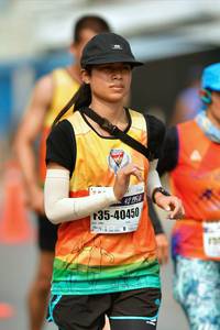 BIB: 1952, 40450
                            <button type="button" onclick="openModal(9697329)" class="btn btn-primary btn-sm float-right btn-popup" data-toggle="modal" data-target=".modal-high-quality">
                        <i class="fas fa-shopping-cart"></i> Add to Cart
                    </button>
                                            <button type="button" onclick="isThisMe(9697329, true)" class="btn btn-success btn-sm float-right btn-popup btn-isme hidden" data-toggle="tooltip" data-placement="bottom" title="นี่คือรูปของคุณใช่ไหม คลิกที่นี่เพื่อเอาเข้าอัลบั้ม">
                        <i class="fas fa-plus"></i> Add to album
                    </button>
                    <button type="button" onclick="isThisMe(9697329, false)" class="btn btn-warning btn-sm float-right btn-popup btn-isnotme hidden">
                        <i class="fas fa-ban"></i> Remove from album
                    </button>