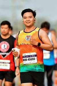 BIB: 42195, 45693
                            <button type="button" onclick="openModal(9282081)" class="btn btn-primary btn-sm float-right btn-popup" data-toggle="modal" data-target=".modal-high-quality">
                        <i class="fas fa-shopping-cart"></i> Add to Cart
                    </button>
                                            <button type="button" onclick="isThisMe(9282081, true)" class="btn btn-success btn-sm float-right btn-popup btn-isme hidden" data-toggle="tooltip" data-placement="bottom" title="นี่คือรูปของคุณใช่ไหม คลิกที่นี่เพื่อเอาเข้าอัลบั้ม">
                        <i class="fas fa-plus"></i> Add to album
                    </button>
                    <button type="button" onclick="isThisMe(9282081, false)" class="btn btn-warning btn-sm float-right btn-popup btn-isnotme hidden">
                        <i class="fas fa-ban"></i> Remove from album
                    </button>