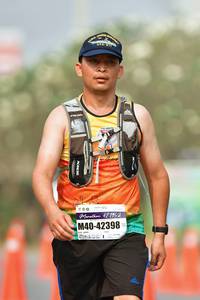 BIB: 42195, 42398
                            <button type="button" onclick="openModal(9702228)" class="btn btn-primary btn-sm float-right btn-popup" data-toggle="modal" data-target=".modal-high-quality">
                        <i class="fas fa-shopping-cart"></i> Add to Cart
                    </button>
                                            <button type="button" onclick="isThisMe(9702228, true)" class="btn btn-success btn-sm float-right btn-popup btn-isme hidden" data-toggle="tooltip" data-placement="bottom" title="นี่คือรูปของคุณใช่ไหม คลิกที่นี่เพื่อเอาเข้าอัลบั้ม">
                        <i class="fas fa-plus"></i> Add to album
                    </button>
                    <button type="button" onclick="isThisMe(9702228, false)" class="btn btn-warning btn-sm float-right btn-popup btn-isnotme hidden">
                        <i class="fas fa-ban"></i> Remove from album
                    </button>