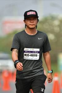 BIB: 42195, 46919
                            <button type="button" onclick="openModal(9703835)" class="btn btn-primary btn-sm float-right btn-popup" data-toggle="modal" data-target=".modal-high-quality">
                        <i class="fas fa-shopping-cart"></i> Add to Cart
                    </button>
                                            <button type="button" onclick="isThisMe(9703835, true)" class="btn btn-success btn-sm float-right btn-popup btn-isme hidden" data-toggle="tooltip" data-placement="bottom" title="นี่คือรูปของคุณใช่ไหม คลิกที่นี่เพื่อเอาเข้าอัลบั้ม">
                        <i class="fas fa-plus"></i> Add to album
                    </button>
                    <button type="button" onclick="isThisMe(9703835, false)" class="btn btn-warning btn-sm float-right btn-popup btn-isnotme hidden">
                        <i class="fas fa-ban"></i> Remove from album
                    </button>