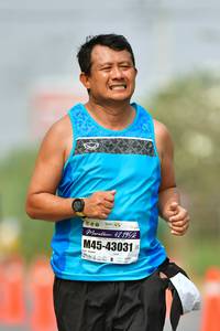 BIB: 42195, 43031
                            <button type="button" onclick="openModal(9699116)" class="btn btn-primary btn-sm float-right btn-popup" data-toggle="modal" data-target=".modal-high-quality">
                        <i class="fas fa-shopping-cart"></i> Add to Cart
                    </button>
                                            <button type="button" onclick="isThisMe(9699116, true)" class="btn btn-success btn-sm float-right btn-popup btn-isme hidden" data-toggle="tooltip" data-placement="bottom" title="นี่คือรูปของคุณใช่ไหม คลิกที่นี่เพื่อเอาเข้าอัลบั้ม">
                        <i class="fas fa-plus"></i> Add to album
                    </button>
                    <button type="button" onclick="isThisMe(9699116, false)" class="btn btn-warning btn-sm float-right btn-popup btn-isnotme hidden">
                        <i class="fas fa-ban"></i> Remove from album
                    </button>